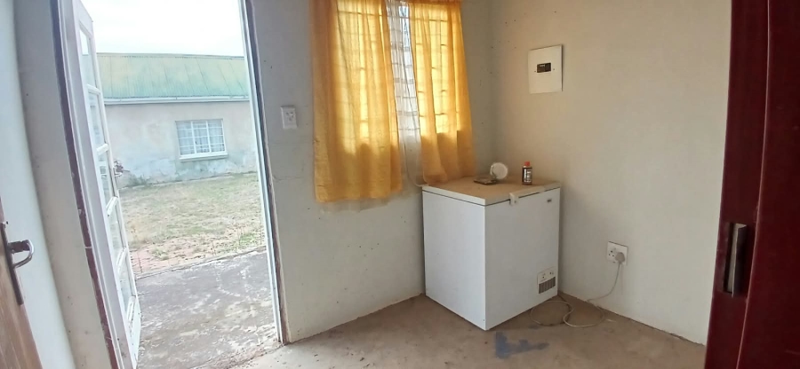 5 Bedroom Property for Sale in Paul Roux Free State